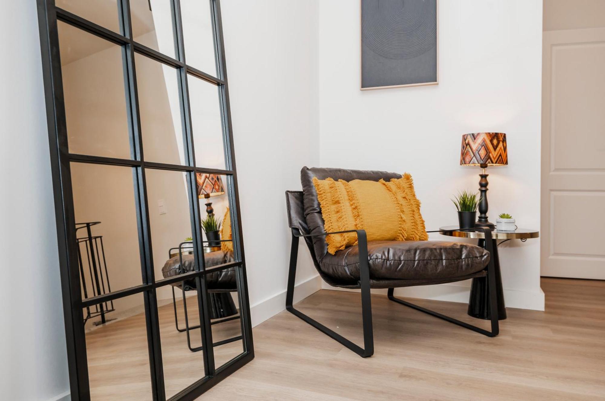 S331 - Luxurious Two Bedroom Duplex Apartment In Köln Exteriör bild